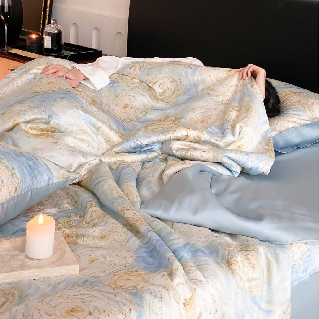 Bedding set made of cotton satin with subtle heart jacquard and silky glossy finish Stornfield