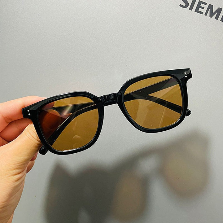 Women Cat-Eye Sunglasses with Modern Frame and UV Protection Stornfield
