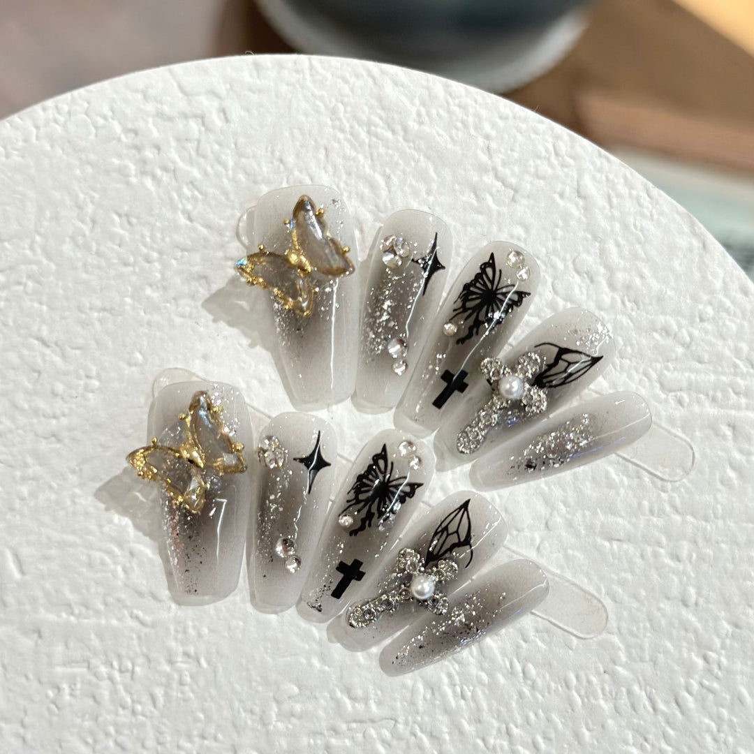 Artistic Butterfly-Themed Press-On Nails