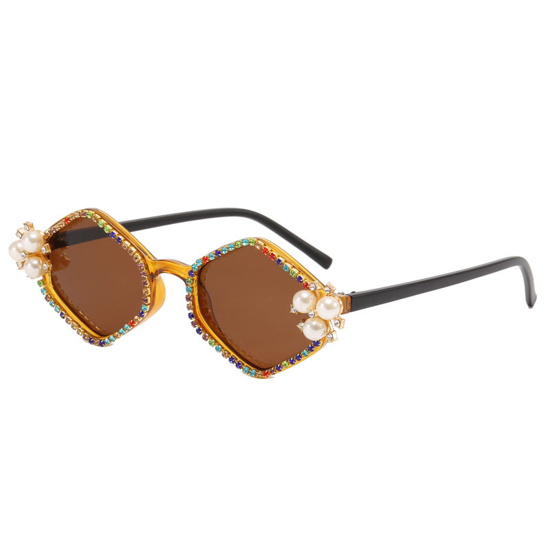 Women's extravagant sunglasses with glamorous pearl details Stornfield