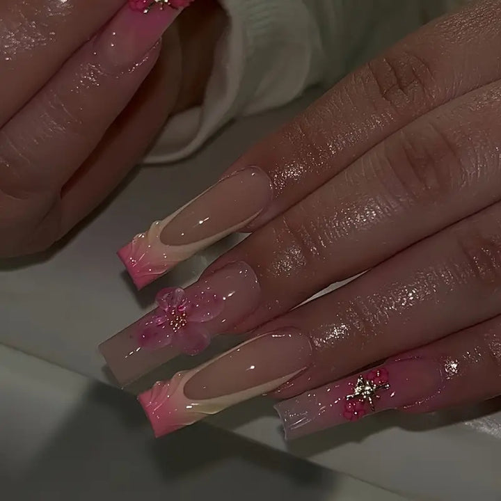 Luxury Floral Design Press-On Nails Stornfield
