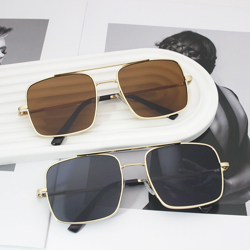 Fashionable Oversized Sunglasses in Elegant Square Design Stornfield