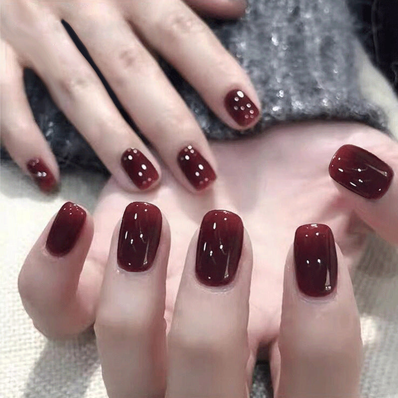 Glossy Nail Polish Stornfield