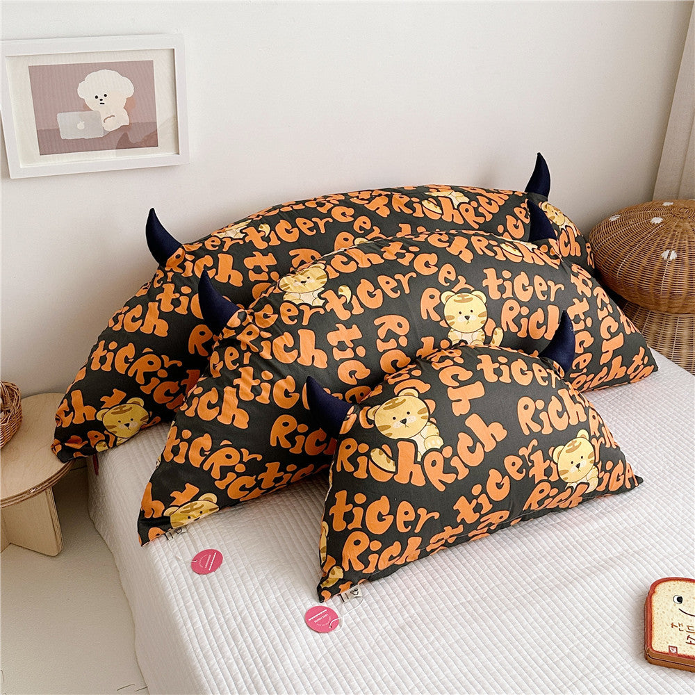 Playful Dog Print Horn-Appliqué Pillowcase Shams Set