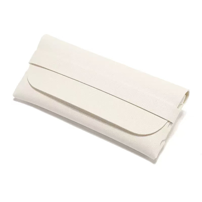 Elegant Leather Eyewear Case Stornfield