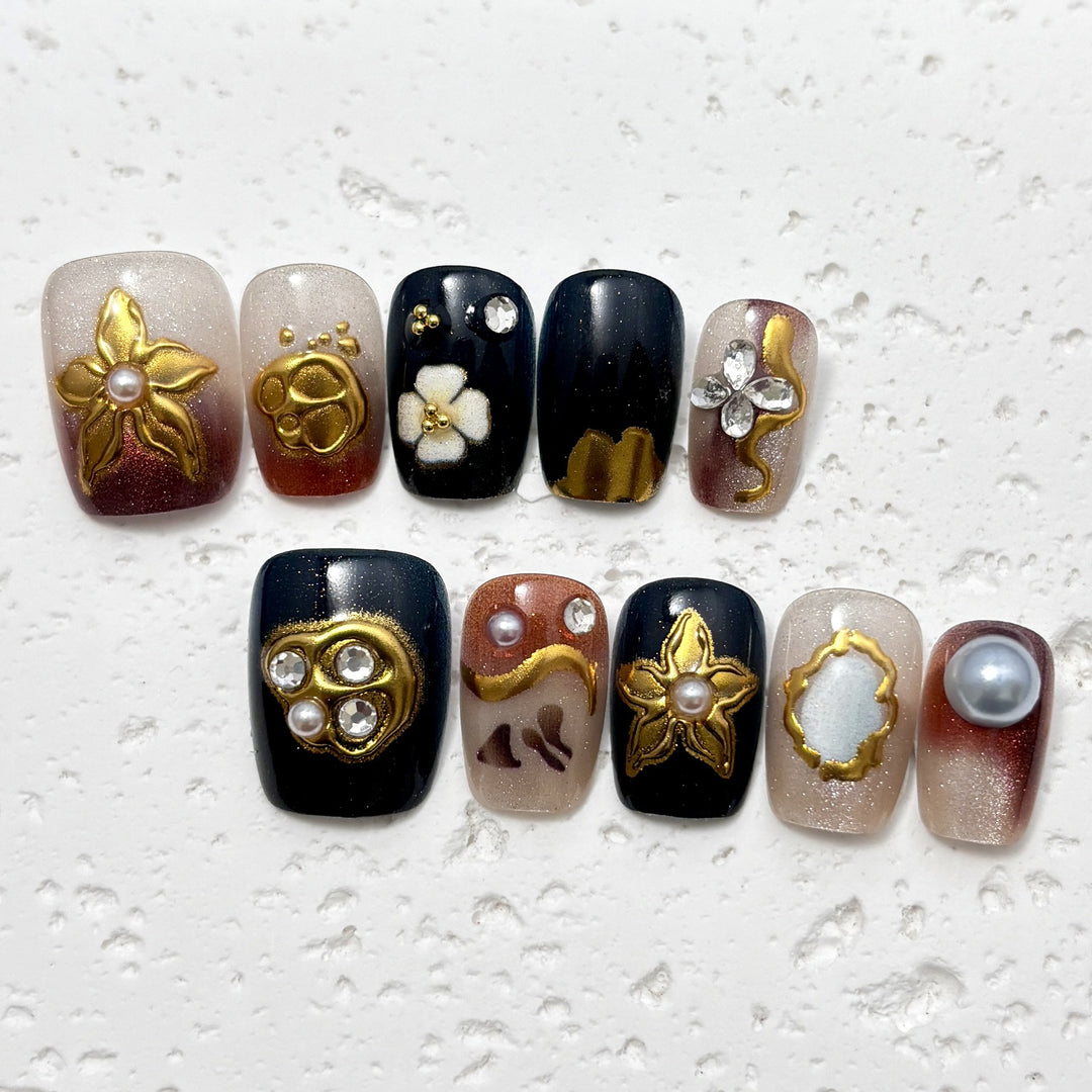 Luxurious Artistic Nail Design Set