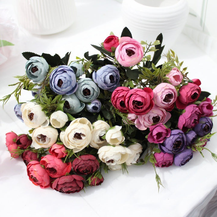 Lifelike Floral Decorative Bouquet