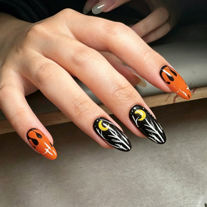 Artificial nails with creative Halloween design Stornfield