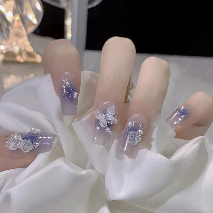 Elegant and Shiny Nail Art Stornfield