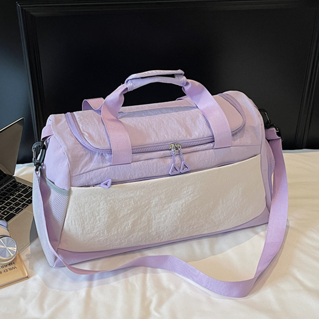 Sporty travel bag with sturdy carrying handles Stornfield