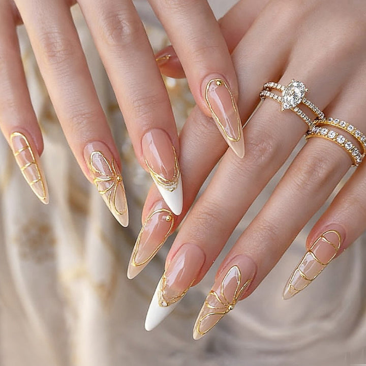 Artificial nail set with elegant floral golden accent Stornfield