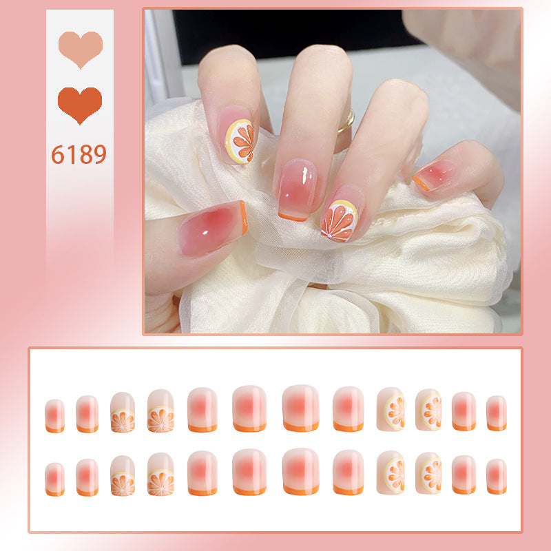 Minimalist Press-On Nail Art