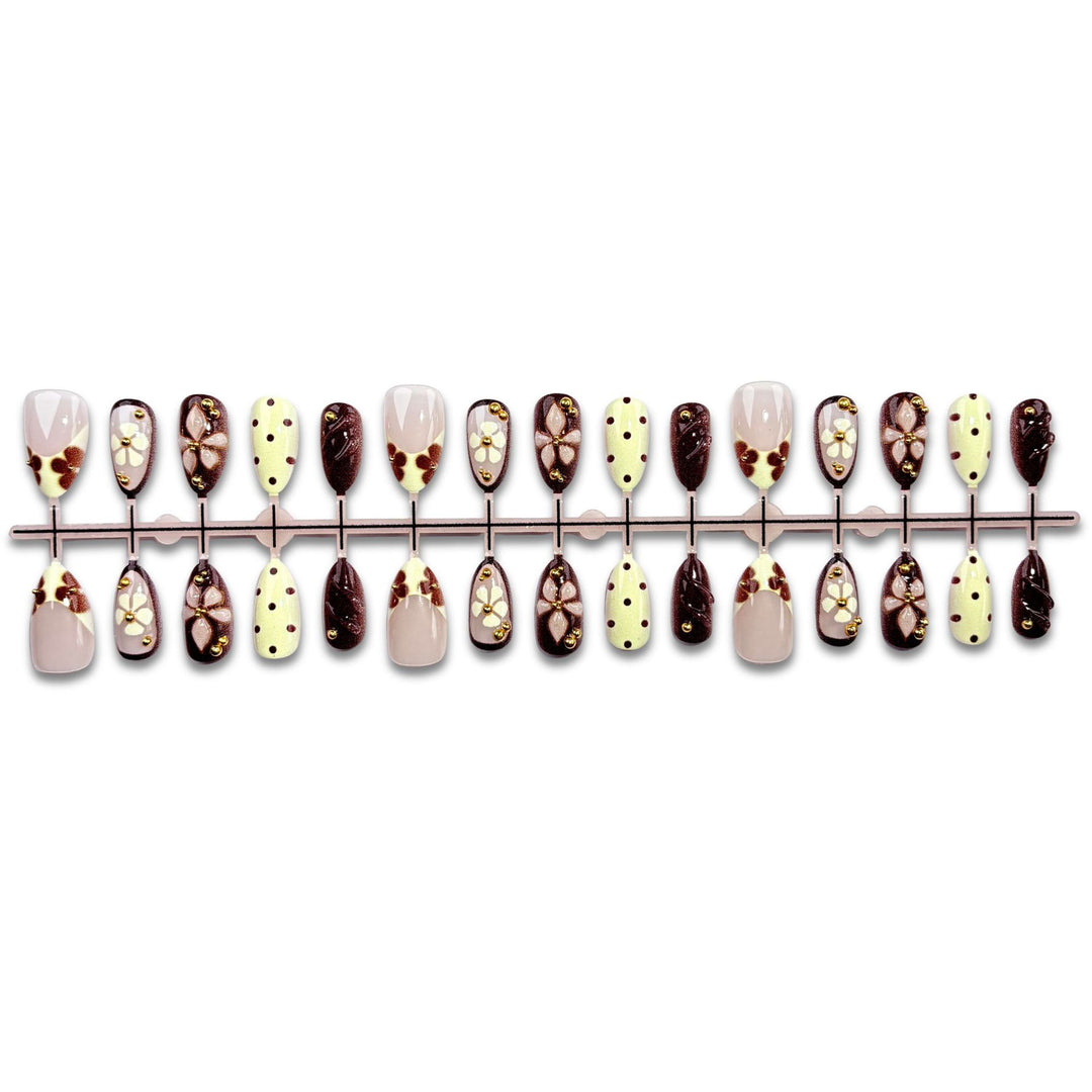 Elegant Floral Press-On Nail Art Set 1790745479