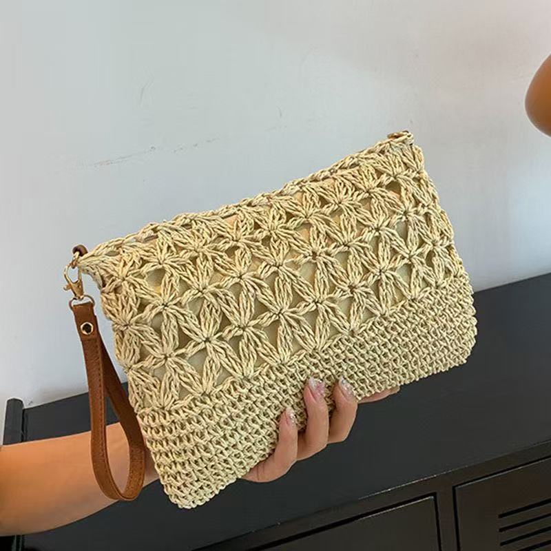 Shoulder bag with elaborate crochet designs Stornfield