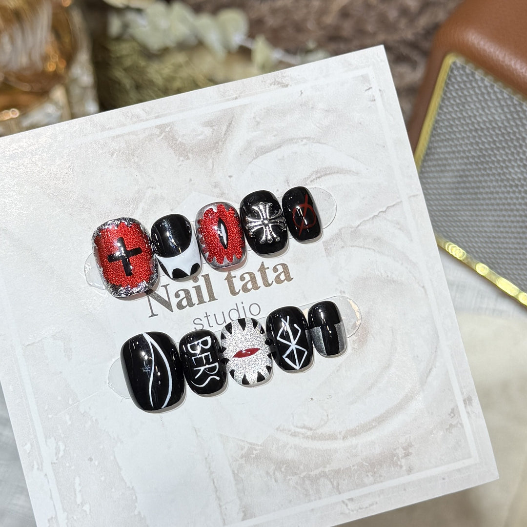 Artistic Black Themed Press-On Nail Set Stornfield