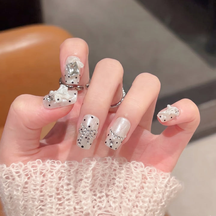Elegant Rhinestone-Adorned Press-On Nail Set Stornfield