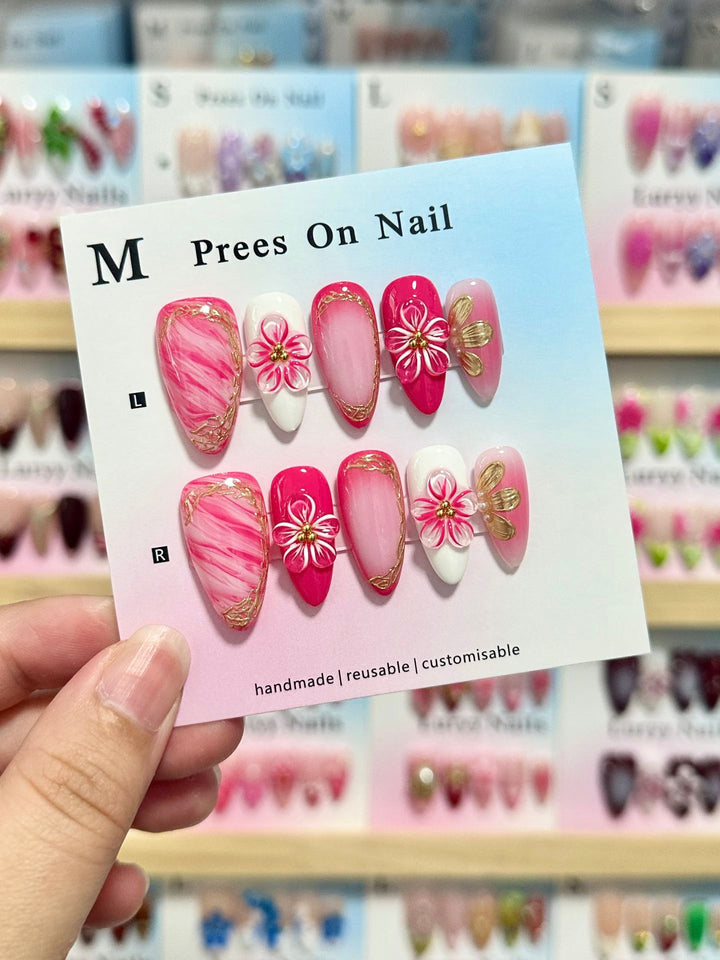 Decorative Floral Press-On Nail Art Set