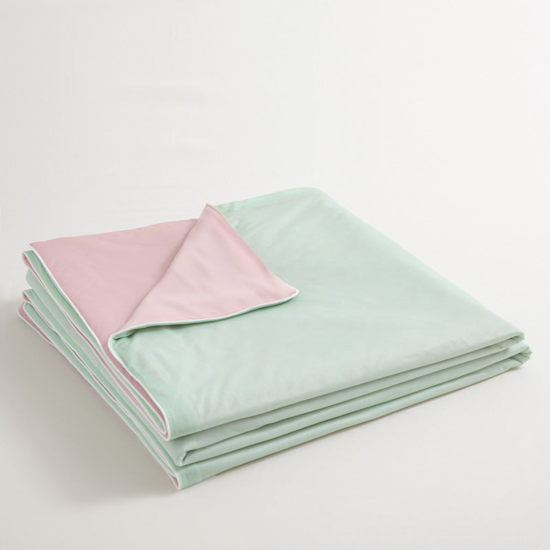 Reversible Soft Microfiber Blanket