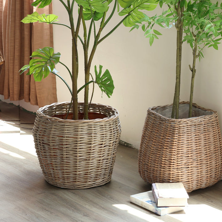 Stylish laundry basket made of braided natural material Stornfield