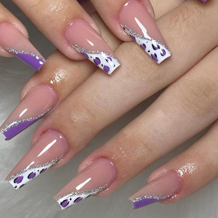 Artistic Press-On Nail Set with Sparkling Tips and Unique Patterns Stornfield