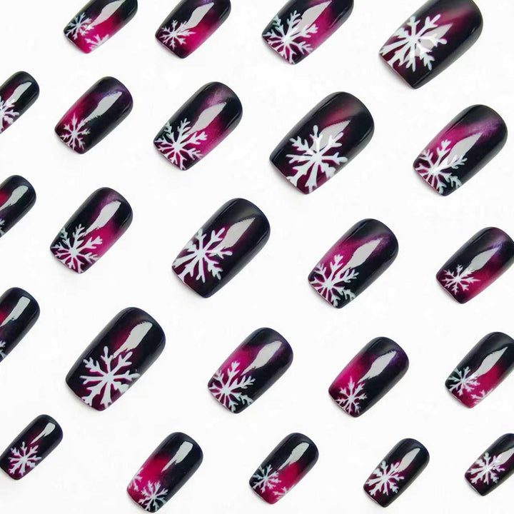 Artificial nails with festive snowflake design Stornfield