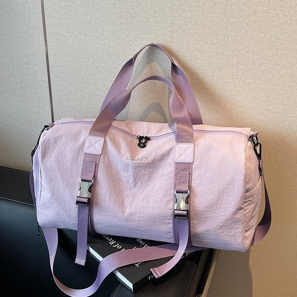 Sporty Duffel Bag with Adjustable Shoulder Strap and Ergonomic Handles Stornfield