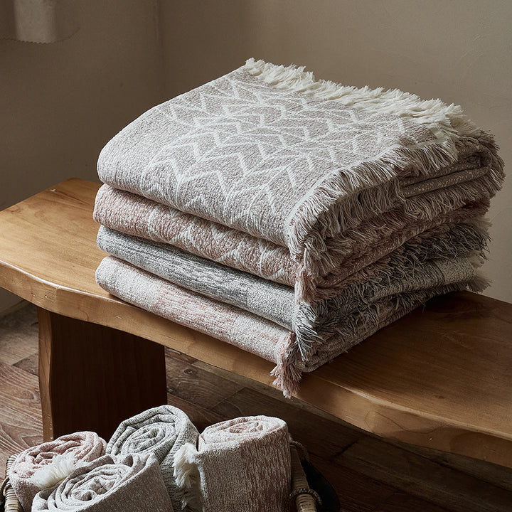 Reversible Textured Jacquard Throw Blanket with Fringed Edges