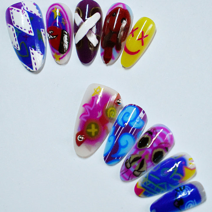 Artistic Kiss-Themed Press-On Nail Art Stornfield