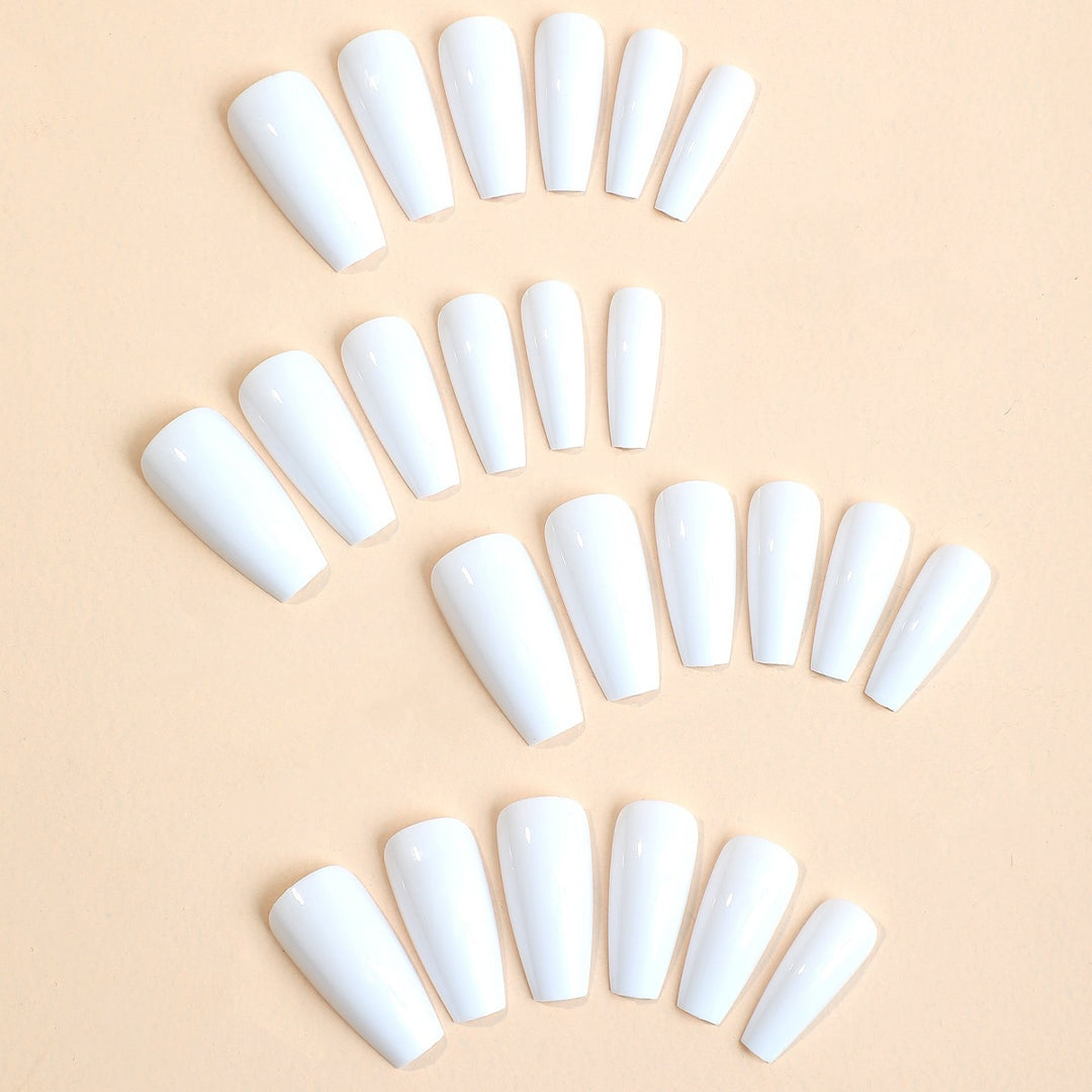 Acrylic Nail Set with Elegant Stiletto Design Stornfield