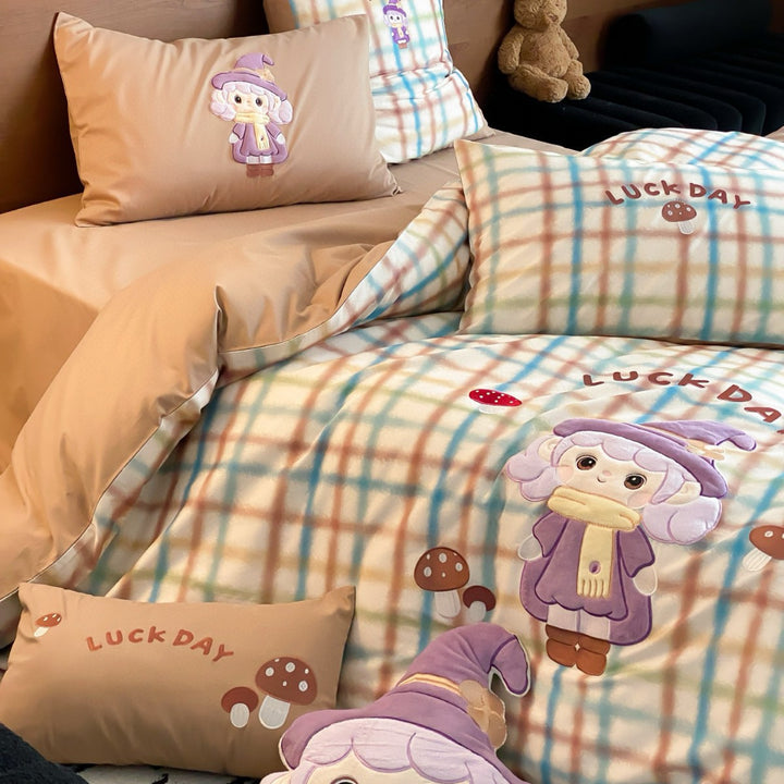 Cartoon Plaid Cotton-Sateen Duvet Cover Set with Character Appliqué & Matching Shams