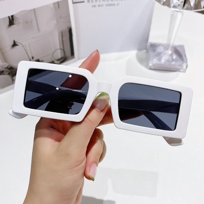 Ladies trendy square sunglasses with polarized lenses Stornfield