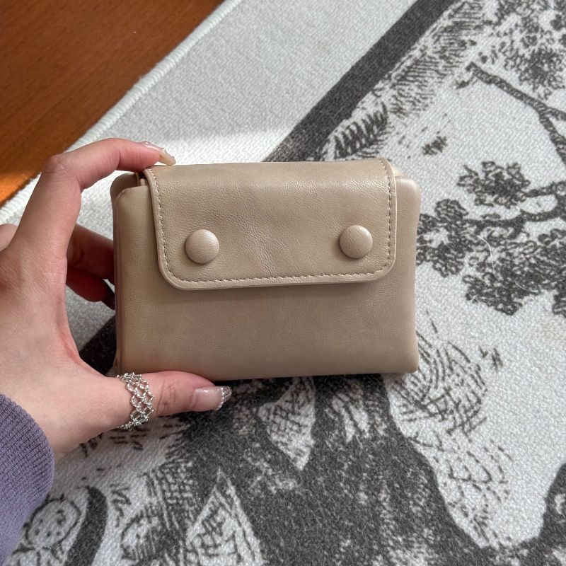 Stylish Compact Leather Cardholder Stornfield