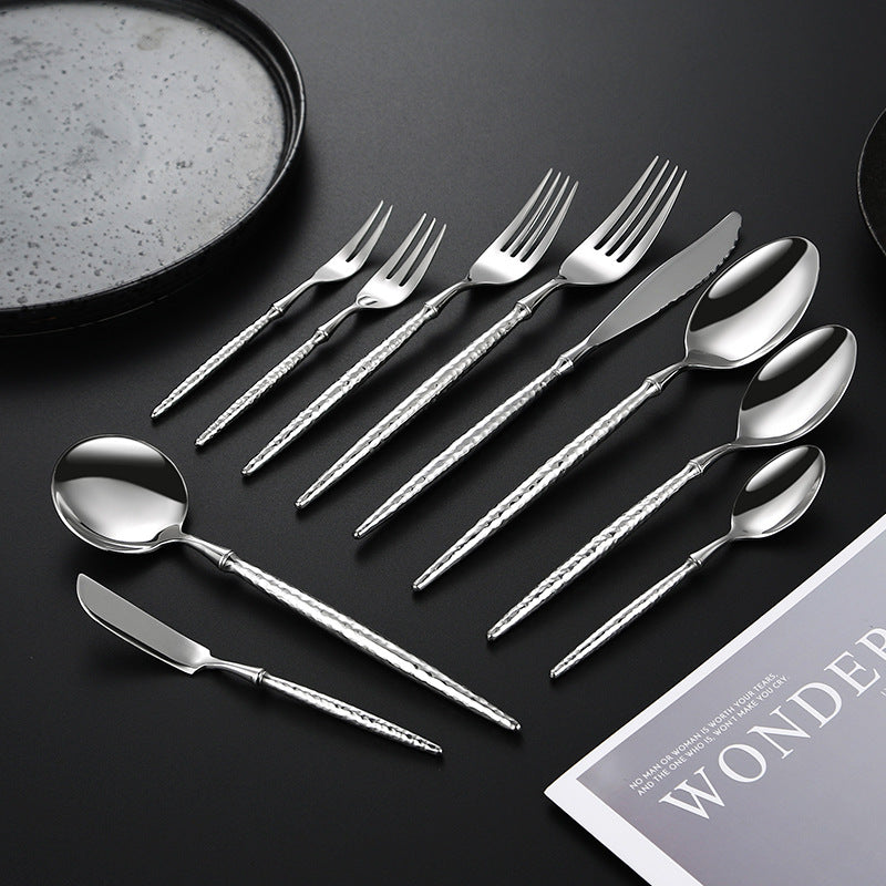 Elegant soup spoon with structured handle Stornfield
