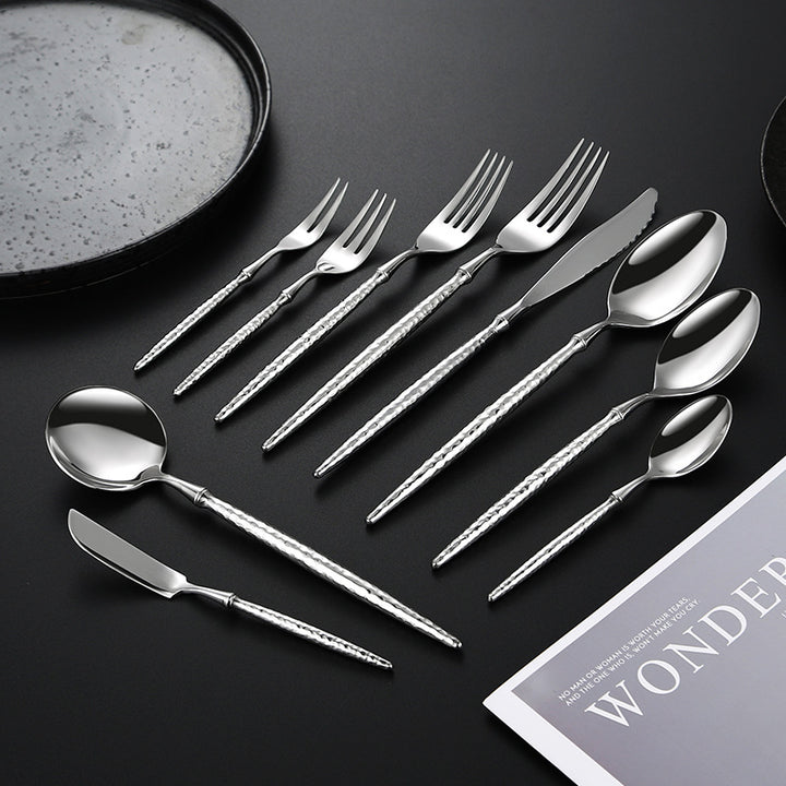 Elegant soup spoon with structured handle Stornfield