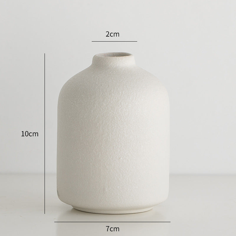 Minimalist Matte Ceramic Flower Vase Stornfeild