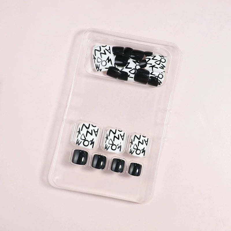 Creative Themed Press-On Nail Set Stornfield