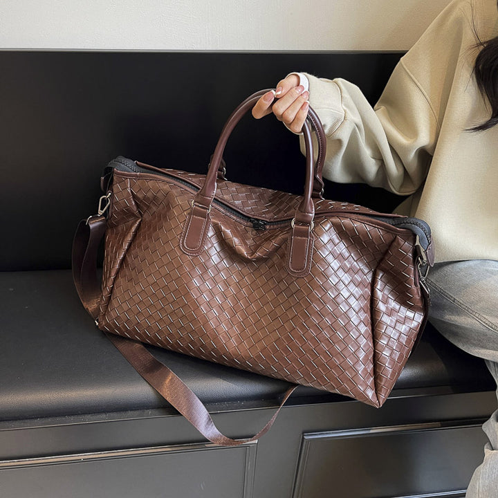Handcrafted Travel Bag Made of Woven Leather Stornfield