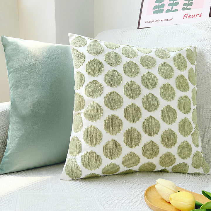 Square cushion cover with embroidered sheep motifs made of cotton blend Stornfield