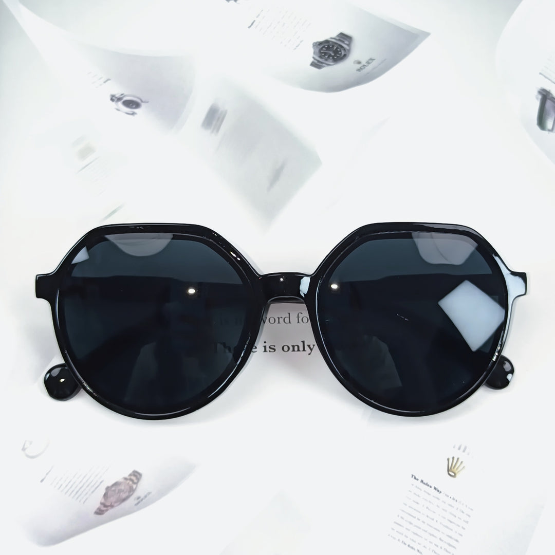 Women’s Geometric Sunglasses with Extravagant Accent Stornfield