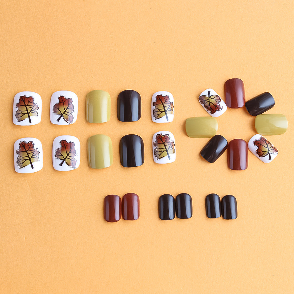 Seasonal Leaf-Themed Nail Art Stornfield