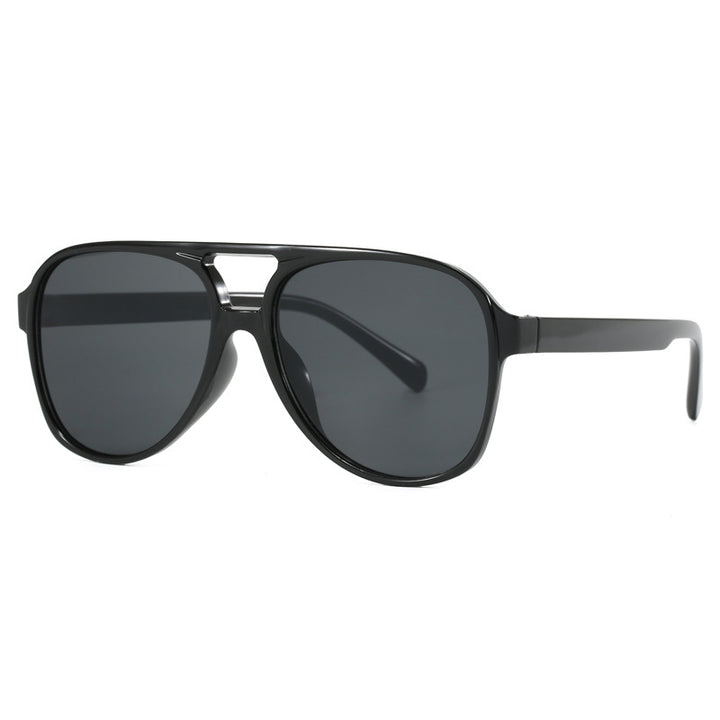 Women’s Oversized Sunglasses with Sporty Design Stornfield
