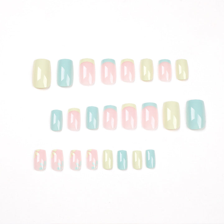Artful nail extensions in trendy floral design Stornfield
