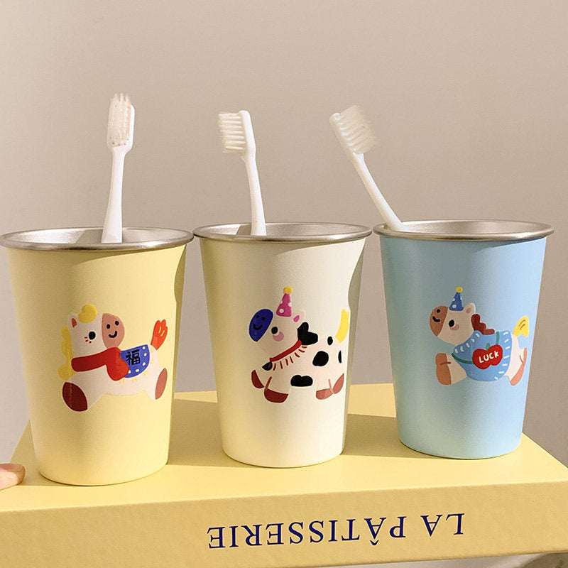 Toothbrush holder with cheerful animal design Stornfield