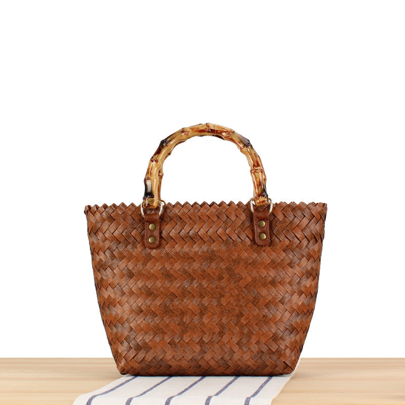 Elegant basket bag with bamboo handles Stornfield