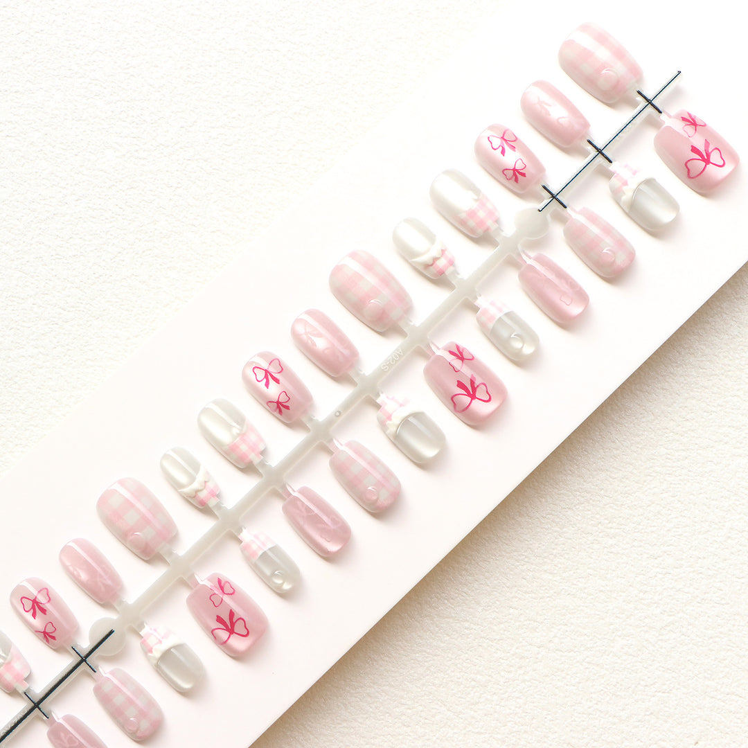 Charming Nail Art Press-On Set Stornfield