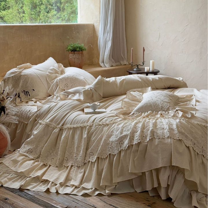 Ruffled Lace-Trim Duvet Cover Bedding Set with Decorative Pillow Shams