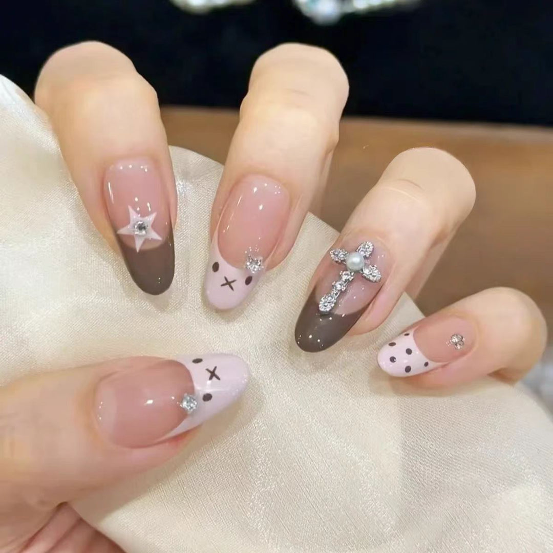 Artificial nails with decorative 3D designs Stornfield