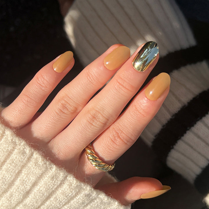 Luxurious artificial nails with metallic shiny accent Stornfield