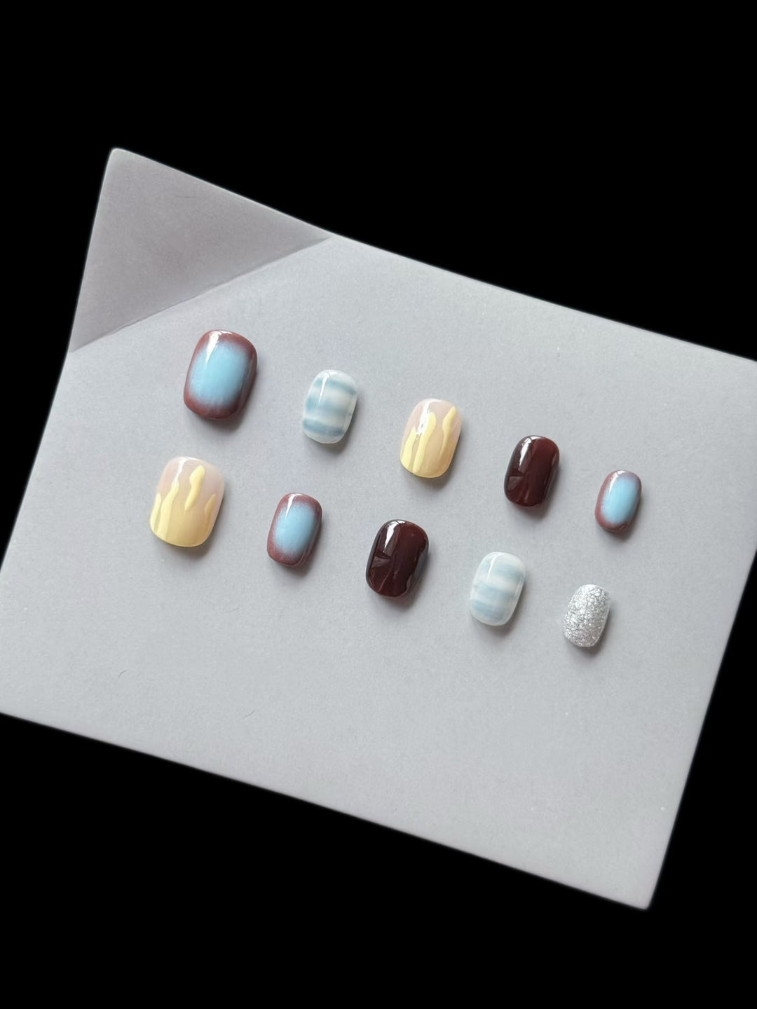 Artistic Press-On Nail Set with Textured Ombre Design