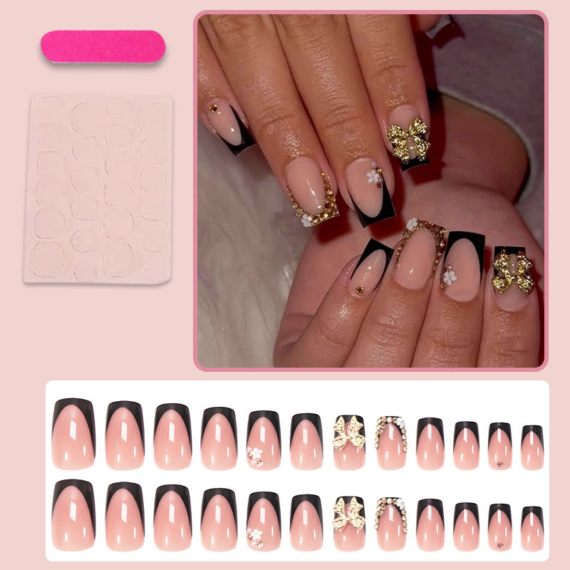 Artificial nail decorations with glamorous design Stornfield